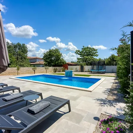 Vila Alves With Private Pool