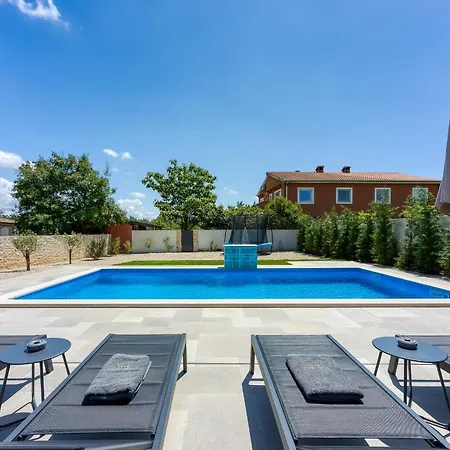 Alves With Private Pool