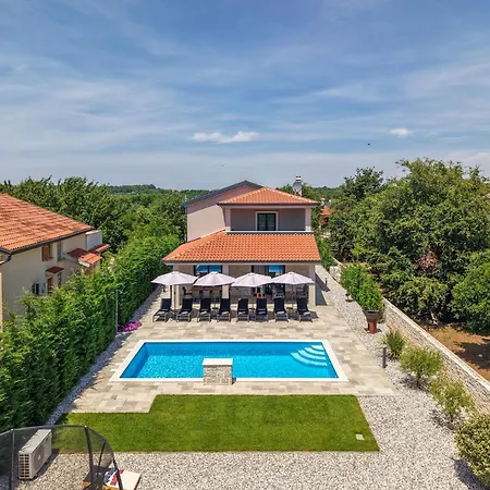 Alves With Private Pool Vila *