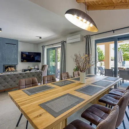 Alves With Private Pool *