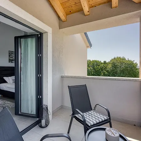 Alves With Private Pool *