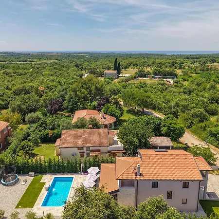 Villa Alves With Private Pool *