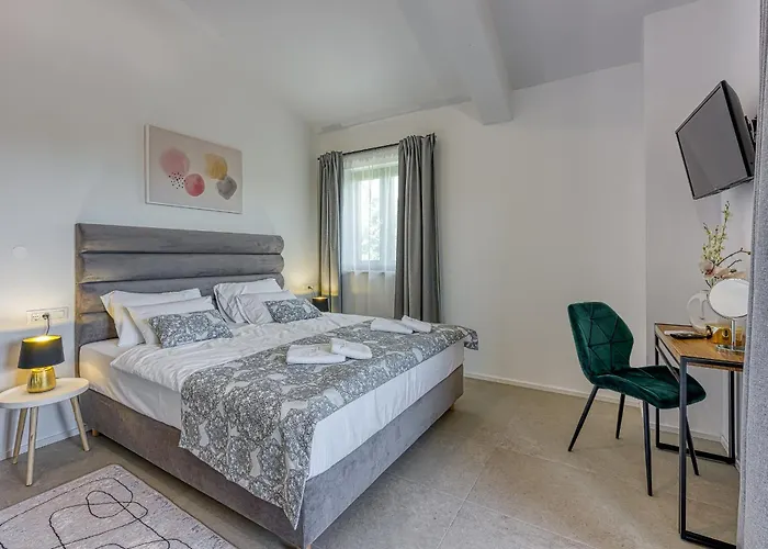 Alves With Private Pool Villa Tar-Vabriga